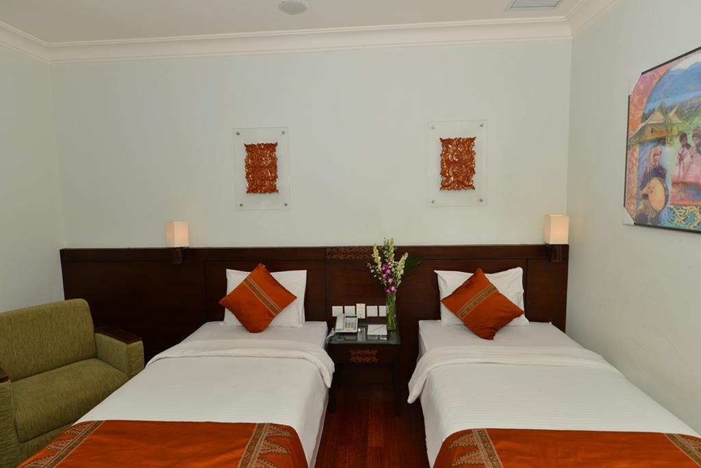 Amazing Kutaradja Hotel Jakarta Room photo